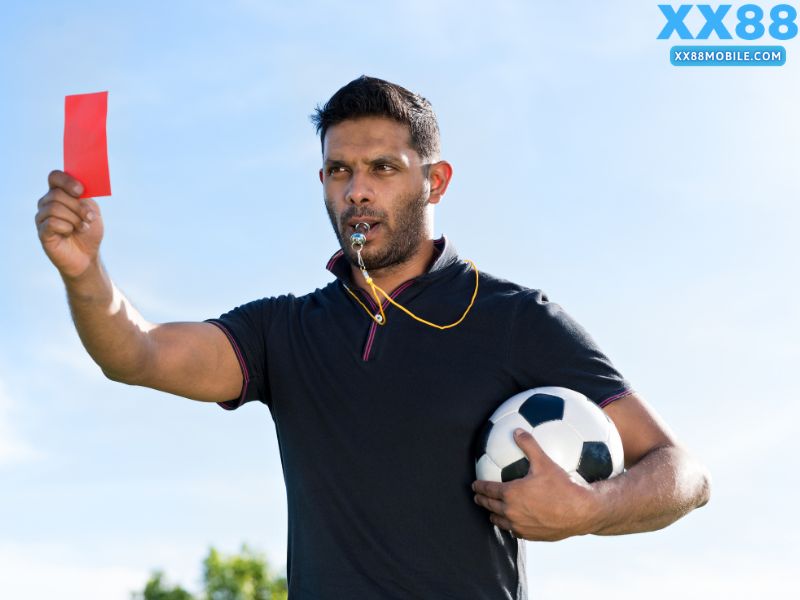 Các Yếu Tố Ảnh Hưởng Đến Kèo Thẻ Phạt